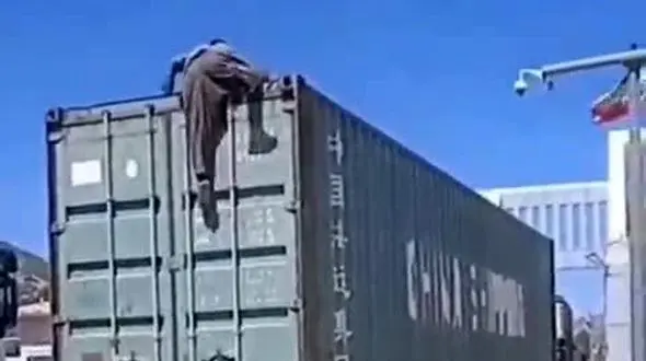 جاسازی عجیب سوخت قاچاق ! +فیلم