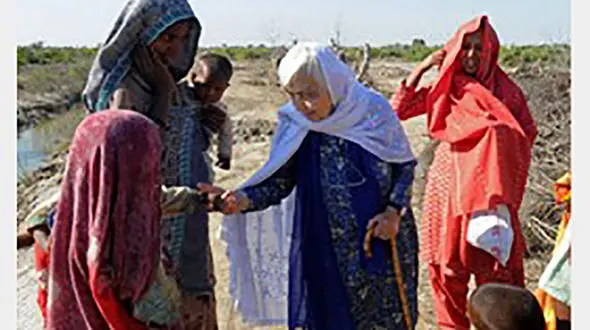 مادر ترزا پاکستانی در سن 87 سالگی دنیا را وداع گفت 