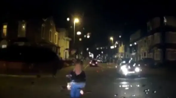 باجگیری کثیف دختر جوان از راننده ماشین+ فیلم