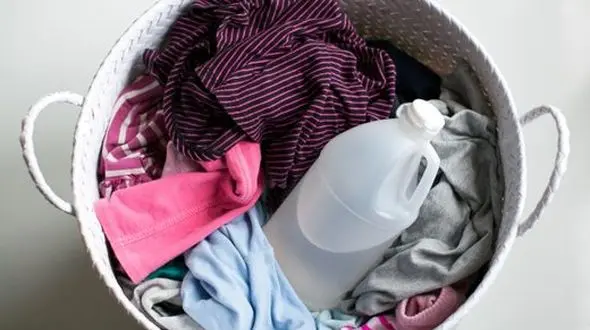 مایعی جادویی برای شستن لباس های سفید/جایگزین طبیعی سفیدکننده های شیمیایی