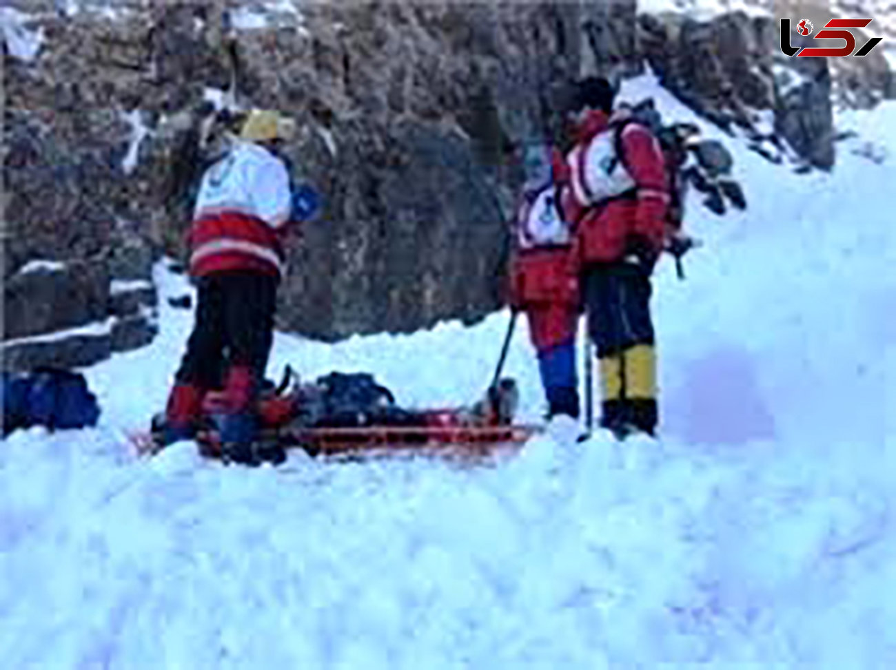 یافتن جسد کوهنورد جوان در تفتان / سقوط یک زن از ارتفاع