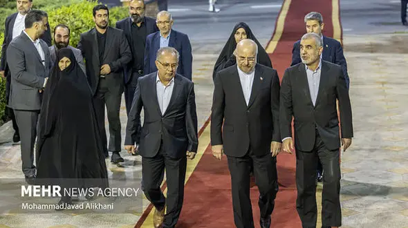 دختر سردار به استقبال قالیباف رفت + عکس