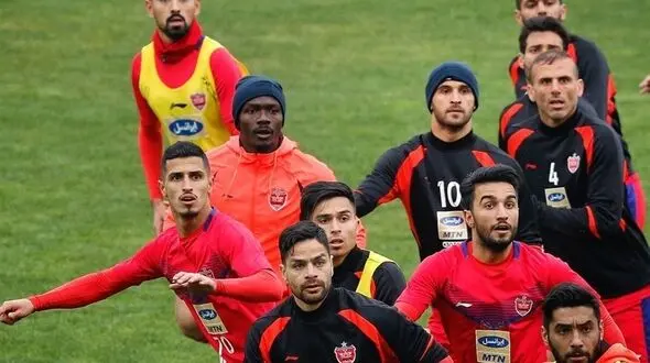  جزییات نامزدی منشوری مهاجم پرسپولیس / شب حادثه در اردو تیم ملی چه گذشت ؟ + عکس