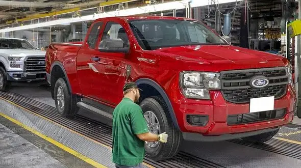  چگونه وانت رنجر قدرتمند و جدید فورد در داخل کارخانه تولید می شود؟ 