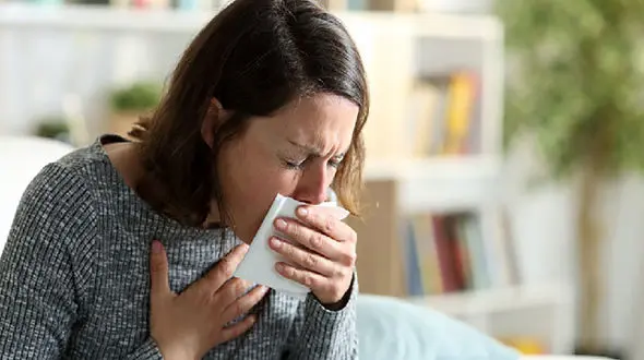 دلیل سرفه‌های خشک در بهبود یافتگان کرونا