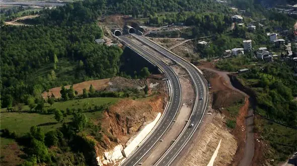 تونل منجیل جاده قزوین - رشت هفته آینده افتتاح می شود