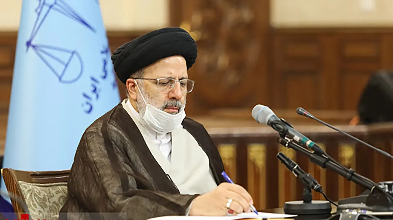 دستور رئیس قوه قضائیه برای توزیع ماسک رایگان