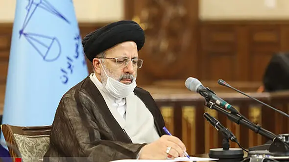 دستور رئیس قوه قضائیه برای توزیع ماسک رایگان