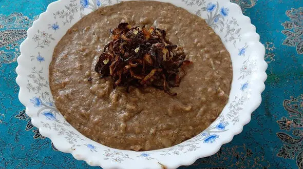 طرز تهیه آش گوشت بوشهری با گوشت و لوبیا قرمز؛ خوشمزه و مقوی