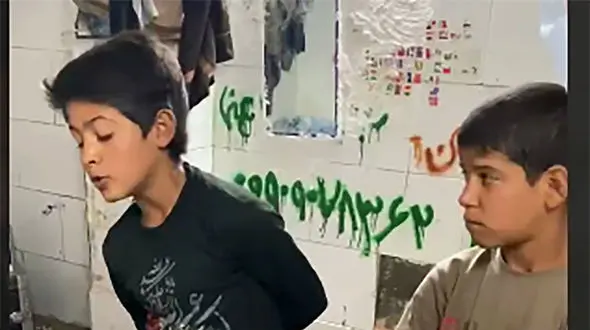 برده کشی از کودکان کار در کرج / دادستان در اتاق مخفی کودکان کار  + فیلم