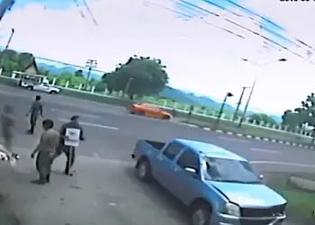 فیلم واقعی لحظه جدا شدن روح از بدن یک زن در صحنه تصادف  / فیلمی که حیرت آور است