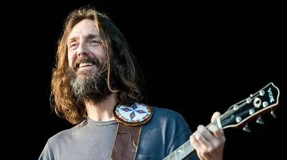 این افراد استعداد‌های عجیب و غریبی دارند / از دختری که داخل بدن را می بیند تا مردی که از آینده خبر دارد + تصاویر