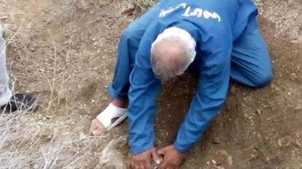 انتشار عکس گرگ پیر که کودکان مشهدی را به دام پلید می کشید! + آخرین خبر