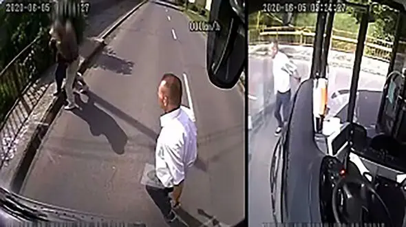 فیلم حمله یک دزد به پیرزن / راننده اتوبوس فرشته نجات شد + جزئیات / مجارستان