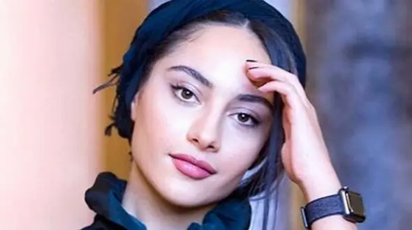 فیلم آواز باشکوه ترلان پروانه  با آهنگ «حس و حالم خوش نیست، همه چی داغونه» امیر عباس گلاب !