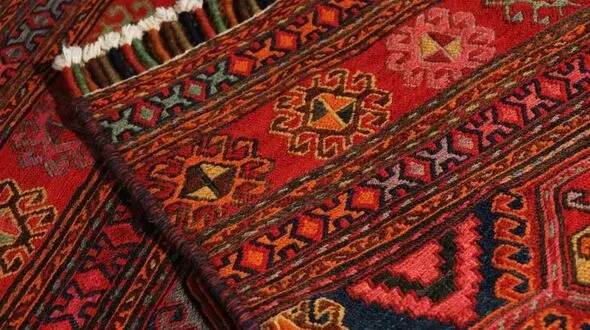 شستن گلیم فرش در قالیشویی چگونه است؟