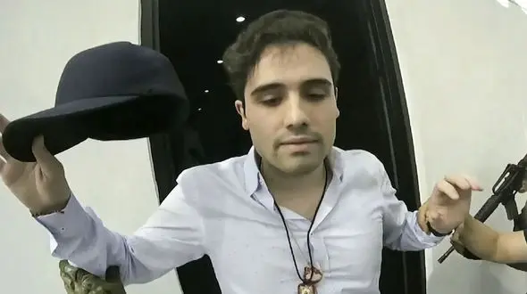 عملیات مرگبار برای بازداشت پسر ال چاپو در مکزیک /  «موش» 29 تن را به کشتن داد + عکس