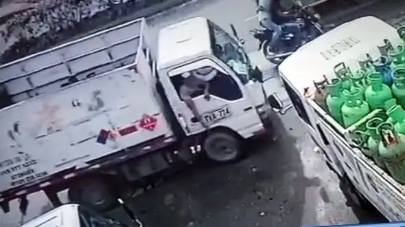 فیلم فرار سارق اسلحه به دست / او غافلگیر شد