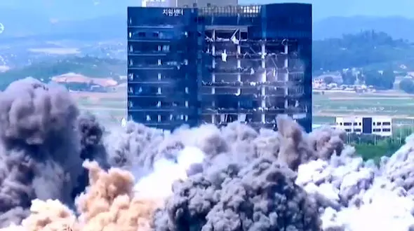 کره شمالی کره جنوبی را به حمله نظامی تهدید کرد + فیلم