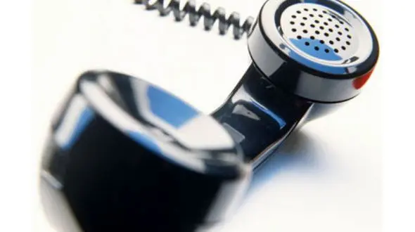 تلفن مشترکانی که بیش از حد مکالمه دارند قطع نمی شود