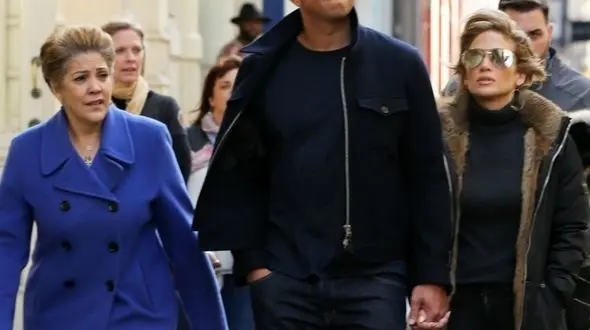 خواننده معروف و پرحاشیه زن خود را برای ازدواجی دیگر آماده می کند +عکس