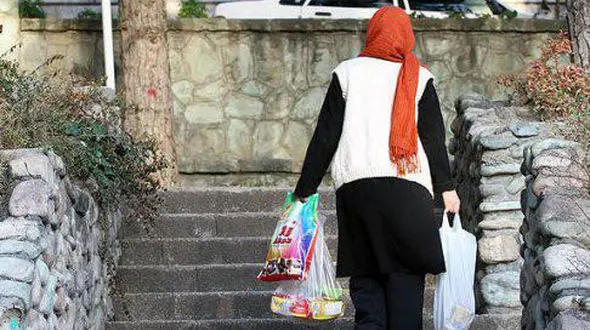 زنان سرپرست خانواری که ازدواج کنند کمک هزینه یکساله مسکن می‌گیرند