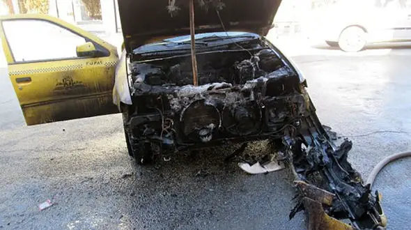 آتش سوزی سریالی تاکسی ها در ملایر / در کمتر از یک ماه رخ داد! + عکس ها