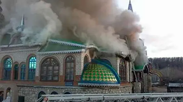  معبد " تمام ادیان " در تاتارستان آتش گرفت +عکس