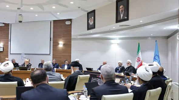 رئیس قوه قضاییه : در برخورد با فساد  مسئولان هیچ ارفاقی نخواهیم داشت/ آمریکا هرگز دست از دشمنی بر نمی‌دارد