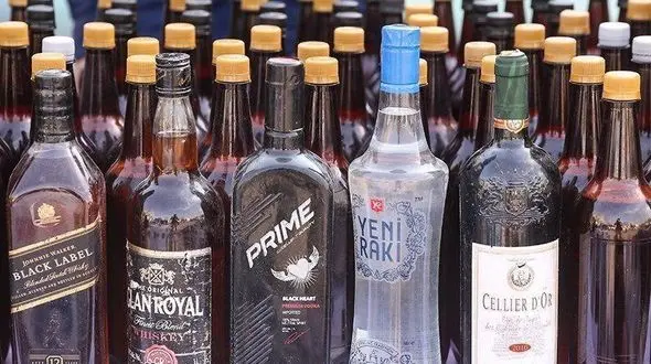 کشف 1700 لیتر مشروبات الکلی در قشم