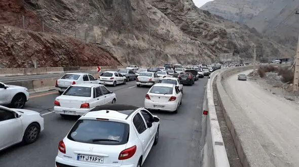 آخرین وضعیت جاده‌های کشور / ترافیک سنگین در 4 محور منتهی به تهران + جزئیات