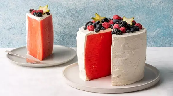 کیک هندوانه مخصوص شب یلدا 