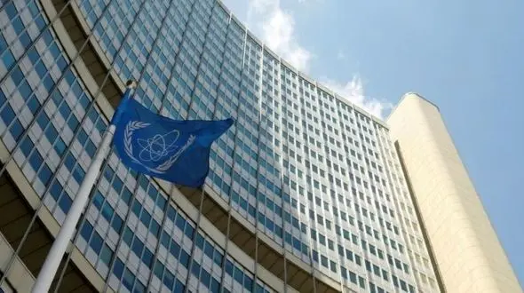 کیهان: سیاه‌ بازی اخیر آمریکا را دیدید / آژانس مستقل نبود نوچه آمریکا بود؟!