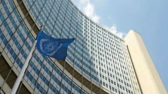 کیهان: سیاه‌ بازی اخیر آمریکا را دیدید / آژانس مستقل نبود نوچه آمریکا بود؟!