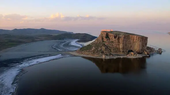 همکارى ایران و آمریکا برای احیاى دریاچه ارومیه