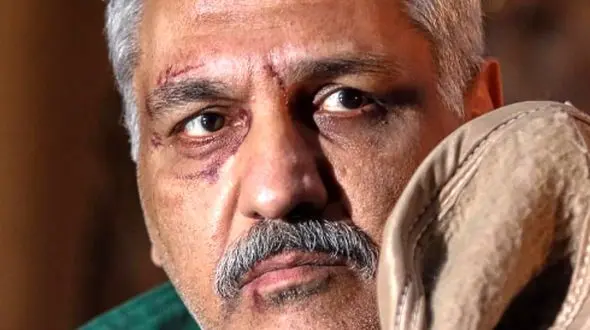 مهران مدیری: اولین کتک زندگیمو روز اول مدرسه دوره اول ابتدائی از بچه قلدرهای مدرسه خوردم و بعد بیهوش شدم نفهمیدم چی شد؛ بابام اومد بعد یه وضعی شد + ویدئو