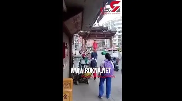 پدربزرگی که با شیوه‌ای عجیب نوه‌اش را به مدرسه می‌رساند + فیلم 