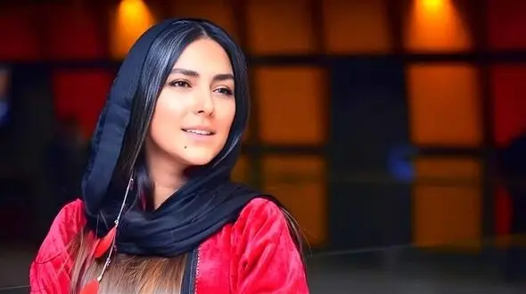 عکس / تیپ و استایل‌ جین هدی زین‌العابدین در جشنواره بین‌المللی شیراز / همه غافلگیر شدند 