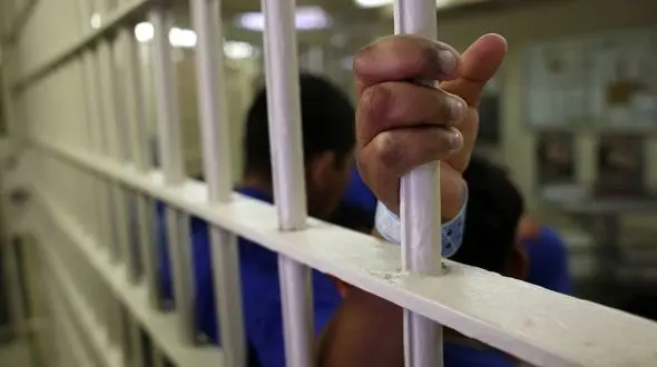 1049 نفر از محکومان به مناسبت عید فطر مشمول عفو رهبری شدند