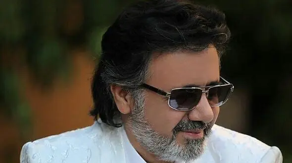 بازگشت معین به ایران غیرممکن شد؛ حرف‌های ضدنظام خواننده لس‌آنجلسی در کنسرت دیشب