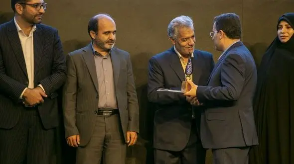 انتخاب هلدینگ دکا به‌عنوان واحد نمونه برتر در سی و پنجمین جشنواره امتنان