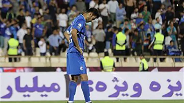 استقلال لشکر بی دفاع!