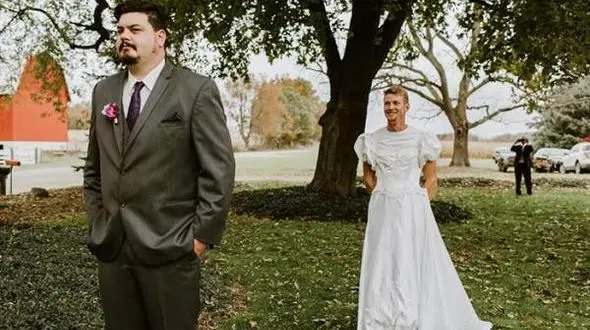 سورپرایز خنده دار داماد توسط عروس/داماد از خنده غش کرد+عکس