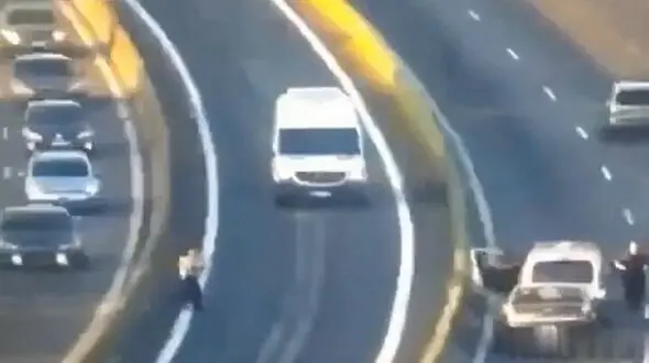 آخر و عاقبت مرگبار دعوای یک زوج در وسط بزرگراه