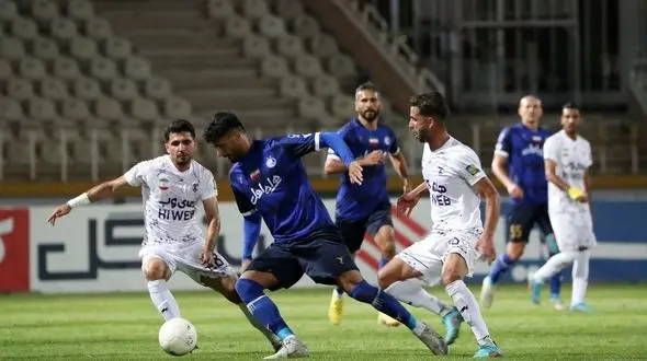 مهاجم استقلالی: بازیکنان به راحتی فرصت‌ها را از دست می‌دهند !