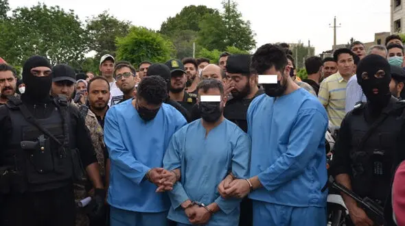 بازسازی صحنه سرقت مسلحانه از یک زن در شهریار / ظهر امروز رخ داد + عکس