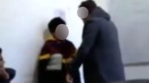 ضرب و شتم دانش آموز توسط معلم رودباری