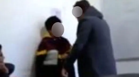 ضرب و شتم دانش آموز توسط معلم رودباری