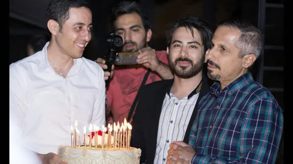 تولد بازیگر معروف در مراسم اکران فیلم زیر سقف دودی+ عکس های مراسم