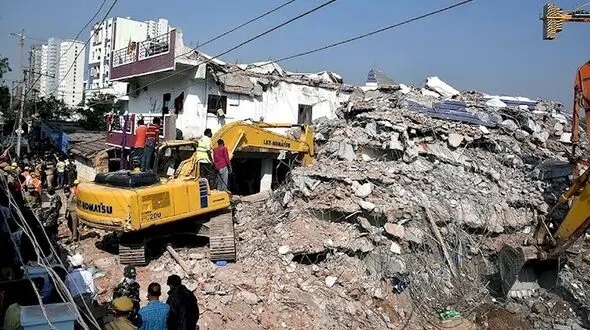 زنده به گور شدن 9 هندی در آوار ساختمان